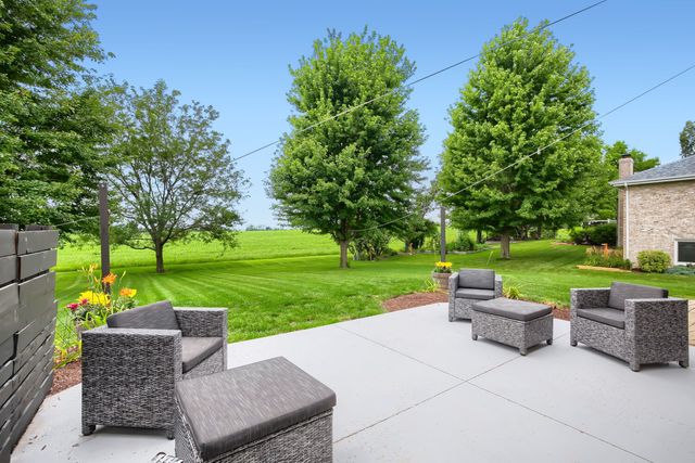 22104 Pembrook Drive, Frankfort, IL 60423