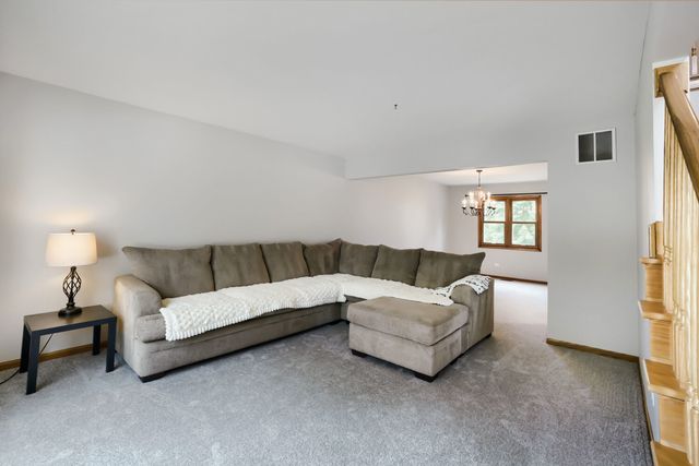 22104 Pembrook Drive, Frankfort, IL 60423