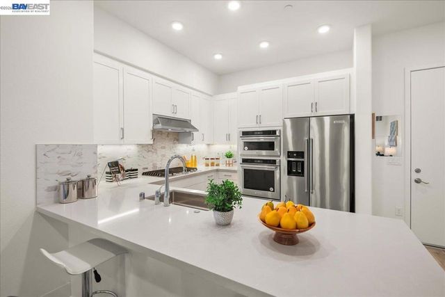 45378 Tom Blalock St 202, Fremont, CA 94539