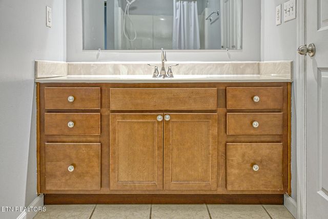 731 Howell St, Sparta, TN 38583