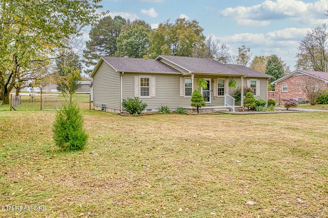 731 Howell St, Sparta, TN 38583