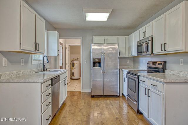 731 Howell St, Sparta, TN 38583