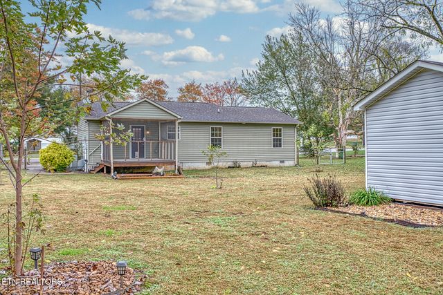 731 Howell St, Sparta, TN 38583