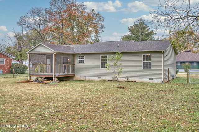 731 Howell St, Sparta, TN 38583