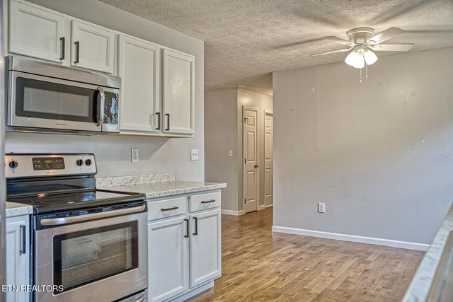 731 Howell St, Sparta, TN 38583