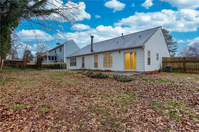 4446 Hickory Chase NW Drive, Acworth, GA 30102