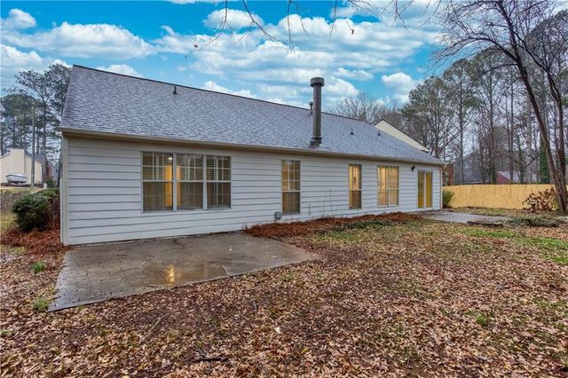 4446 Hickory Chase NW Drive, Acworth, GA 30102