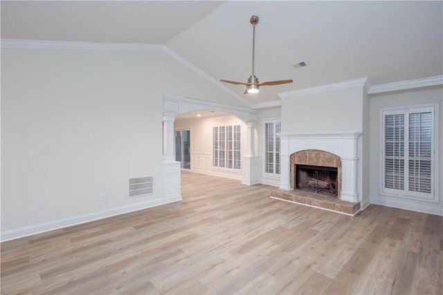 4446 Hickory Chase NW Drive, Acworth, GA 30102