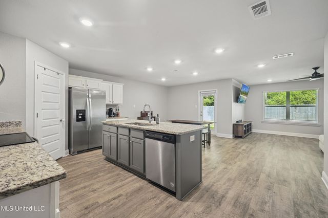 6531 Eastland Circle, Biloxi, MS 39532