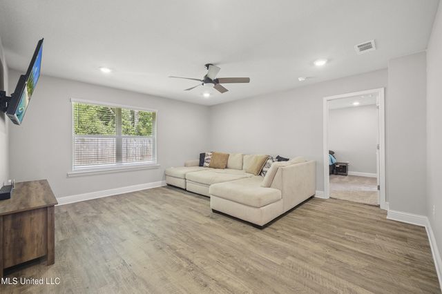 6531 Eastland Circle, Biloxi, MS 39532
