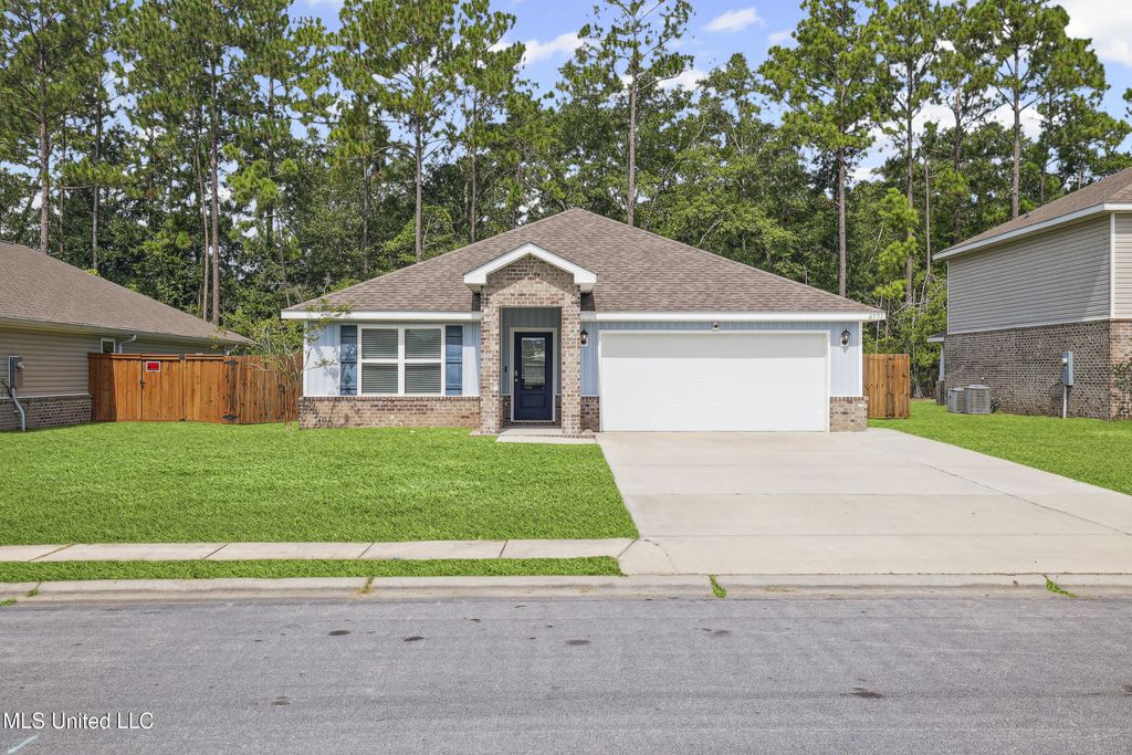 6531 Eastland Circle, Biloxi, MS 39532