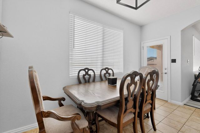 1018 Northern Lights Way NE, Rio Rancho, NM 87144