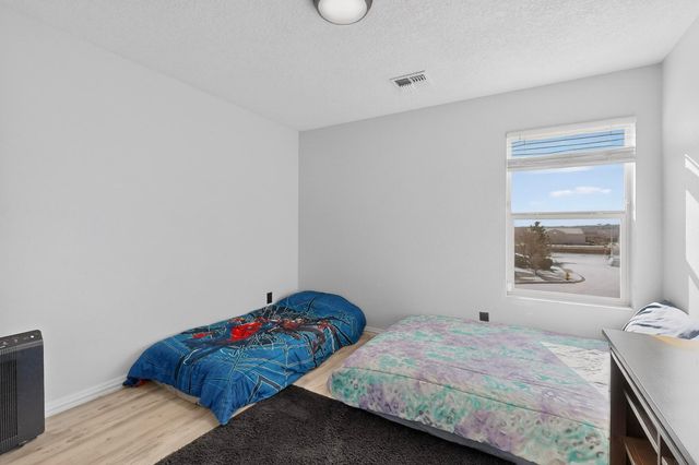 1018 Northern Lights Way NE, Rio Rancho, NM 87144