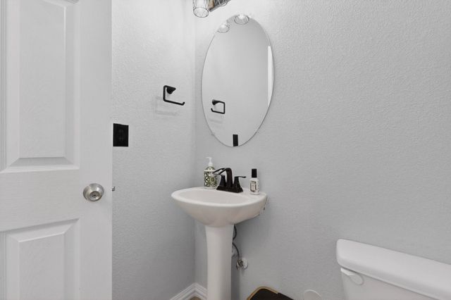 1018 Northern Lights Way NE, Rio Rancho, NM 87144