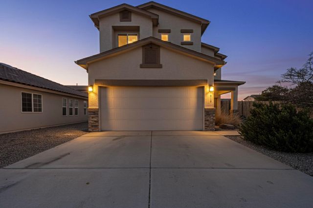 1018 Northern Lights Way NE, Rio Rancho, NM 87144