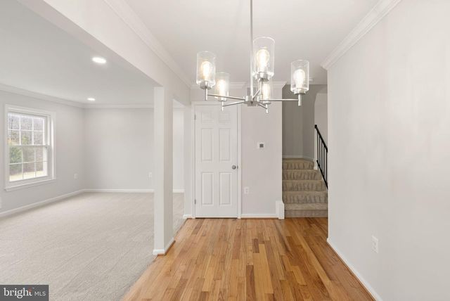 9225 SAND CREEK CT, Burke, VA 22015