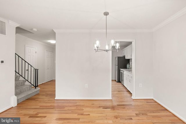 9225 SAND CREEK CT, Burke, VA 22015