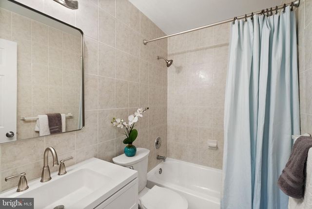 9225 SAND CREEK CT, Burke, VA 22015