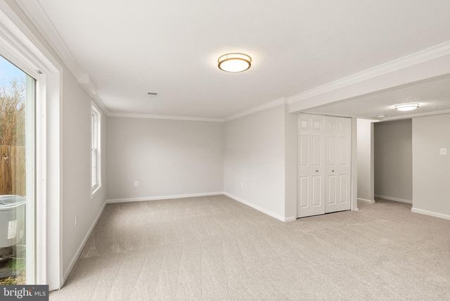 9225 SAND CREEK CT, Burke, VA 22015