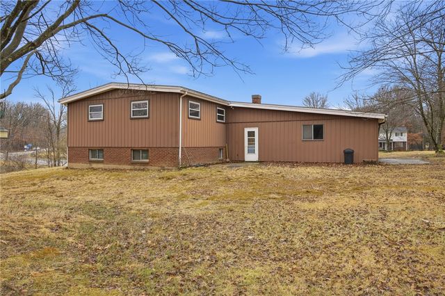 103 Lovi Rd, Ambridge, PA 15005