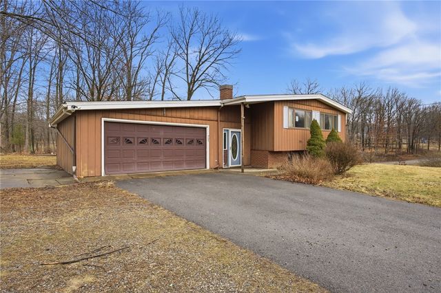 103 Lovi Rd, Ambridge, PA 15005