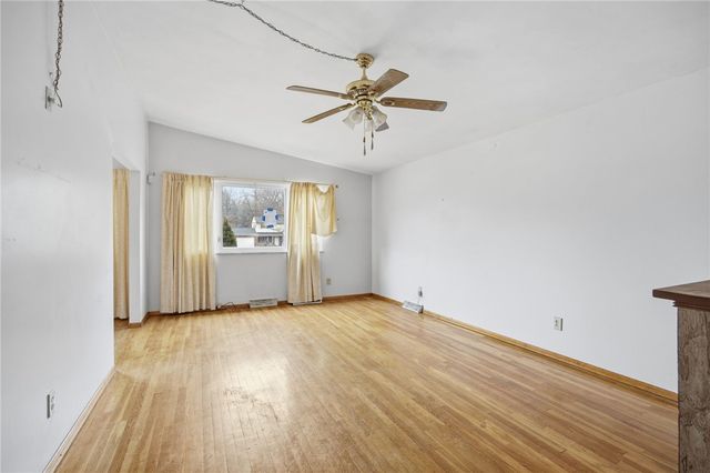 103 Lovi Rd, Ambridge, PA 15005