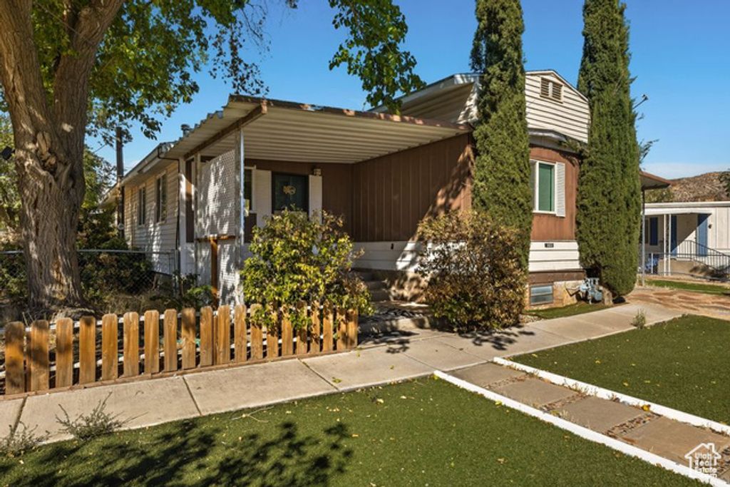 160 W 380 N, La Verkin, UT 84745