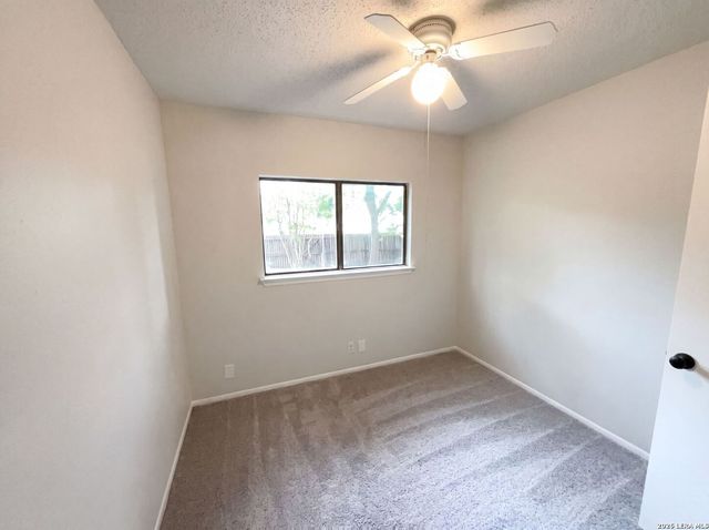 2830 FISHER FIELD DR, San Antonio, TX 78245