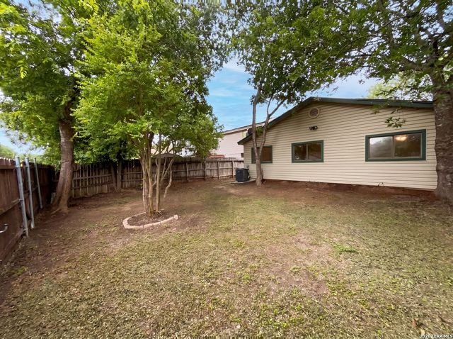 2830 FISHER FIELD DR, San Antonio, TX 78245