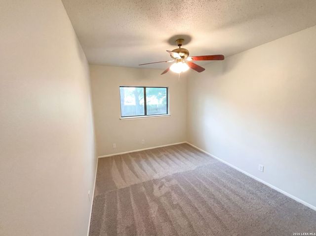 2830 FISHER FIELD DR, San Antonio, TX 78245