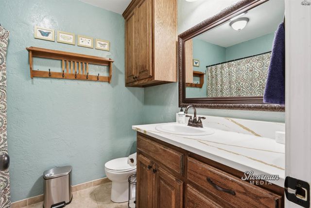 1215 AMHERST STREET, Burkburnett, TX 76354
