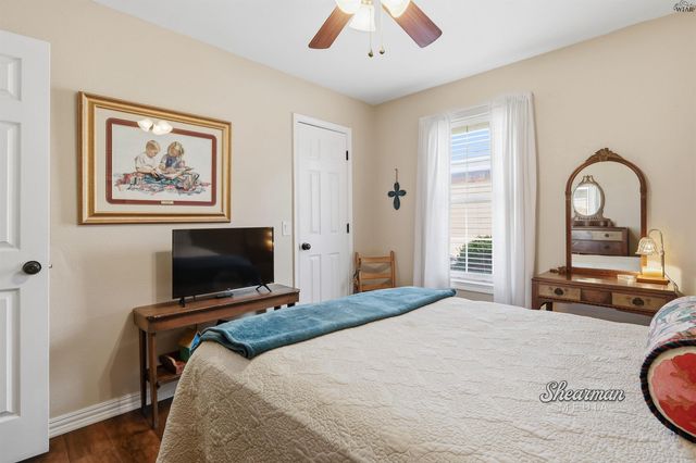 1215 AMHERST STREET, Burkburnett, TX 76354