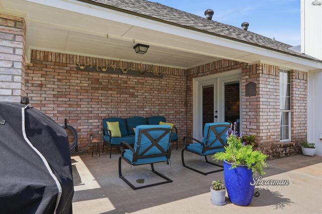 1215 AMHERST STREET, Burkburnett, TX 76354