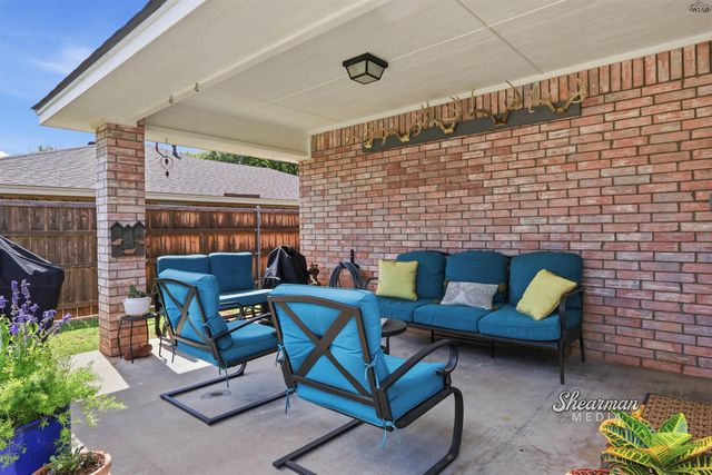 1215 AMHERST STREET, Burkburnett, TX 76354