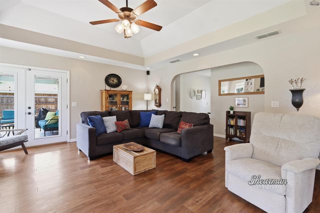 1215 AMHERST STREET, Burkburnett, TX 76354