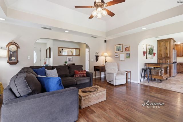 1215 AMHERST STREET, Burkburnett, TX 76354