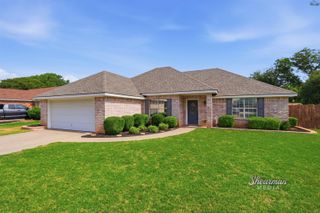 1215 AMHERST STREET, Burkburnett, TX 76354