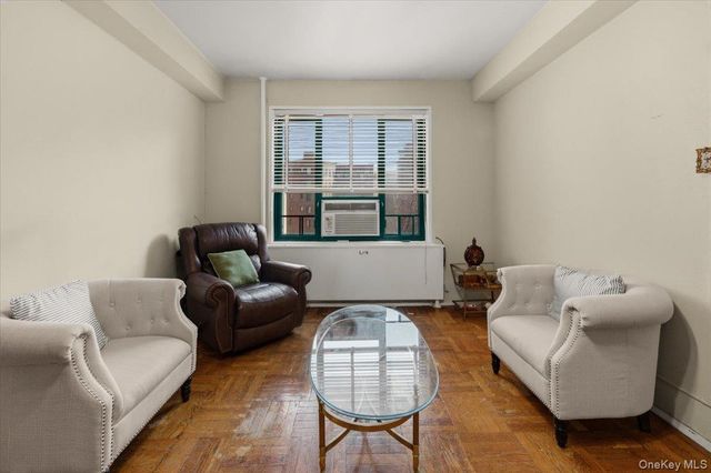 1503 Metropolitan Avenue 5A, Bronx, NY 10462