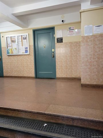 1503 Metropolitan Avenue 5A, Bronx, NY 10462