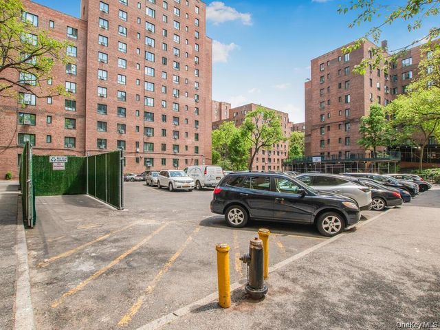 1503 Metropolitan Avenue 5A, Bronx, NY 10462