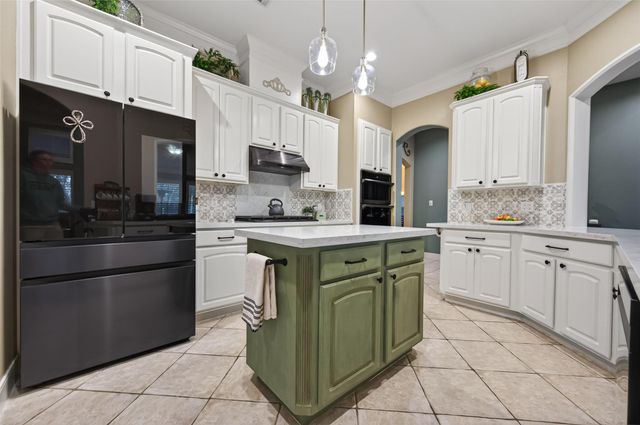 37722 Millers Pass, Pinehurst, TX 77362