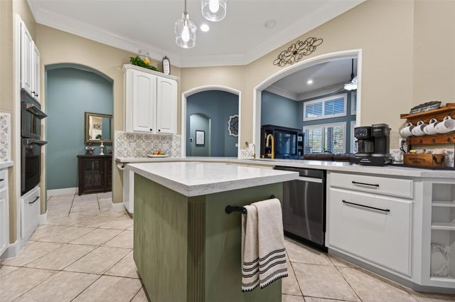 37722 Millers Pass, Pinehurst, TX 77362