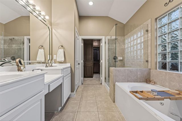 37722 Millers Pass, Pinehurst, TX 77362