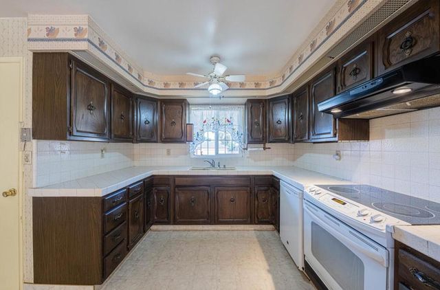 217 Iris Drive, Salinas, CA 93906