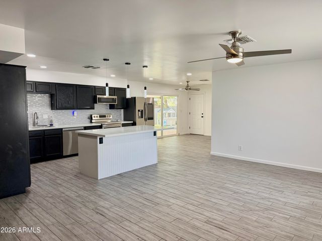 5731 W CORTEZ Street, Glendale, AZ 85304