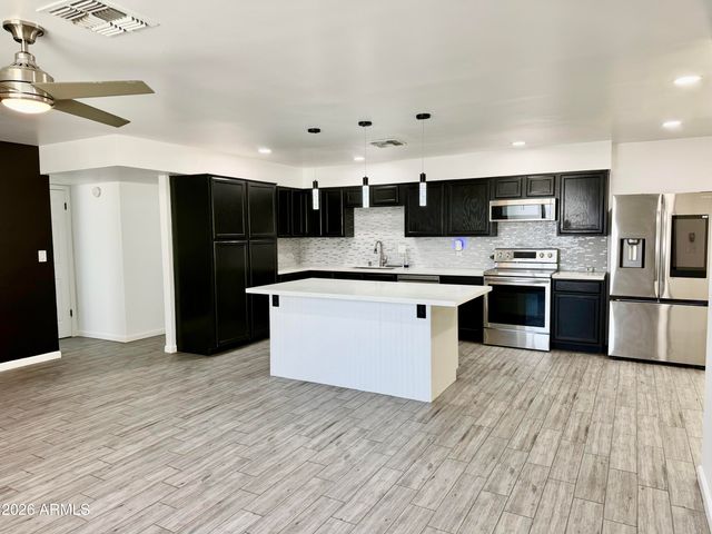 5731 W CORTEZ Street, Glendale, AZ 85304