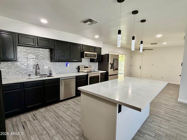 5731 W CORTEZ Street, Glendale, AZ 85304