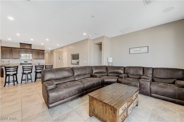 2096 Del Aqua Avenue, Henderson, NV 89002