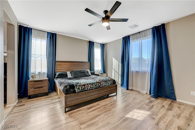 2096 Del Aqua Avenue, Henderson, NV 89002