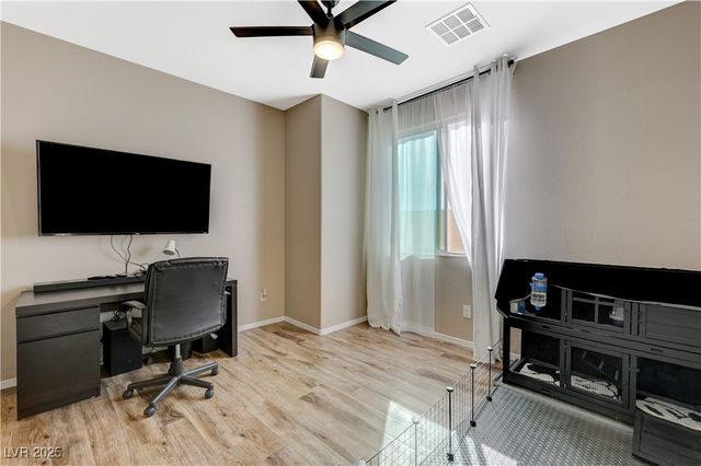 2096 Del Aqua Avenue, Henderson, NV 89002